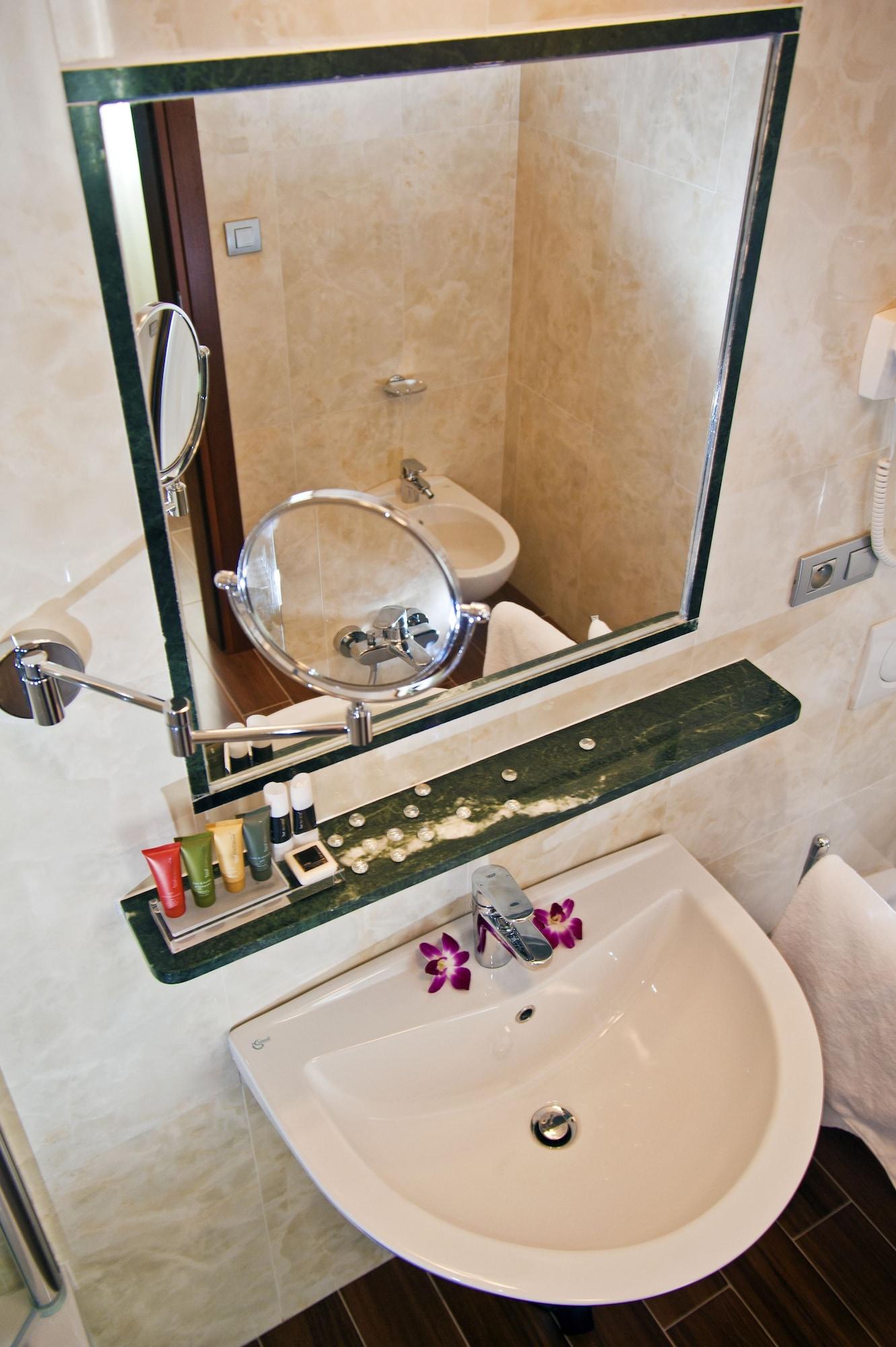 Hotel Galileo Praha Bagian luar foto