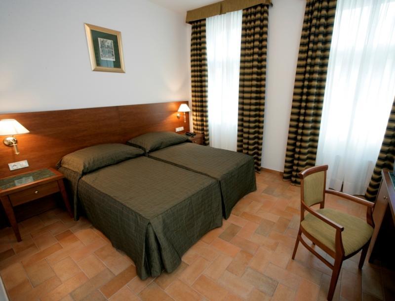 Hotel Galileo Praha Bagian luar foto