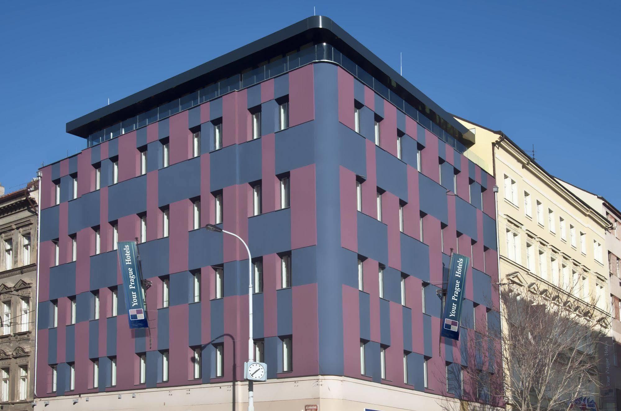 Hotel Galileo Praha Bagian luar foto